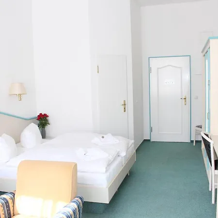 Baltisches Haus Moll ゲストハウス ツィノヴィッツ